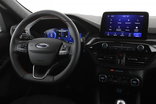 Ford Kuga image 4