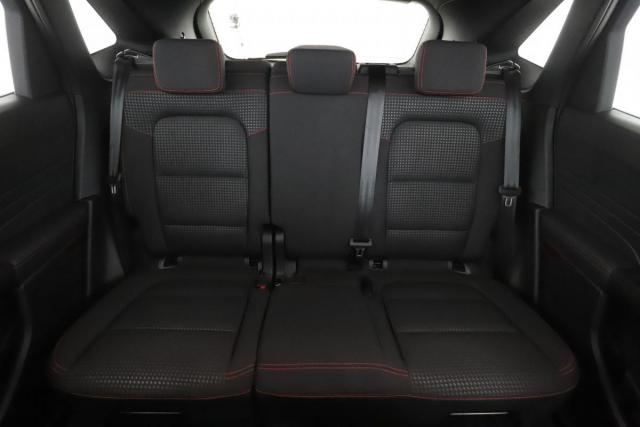 Ford Kuga image 5