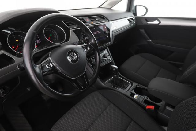 Volkswagen Touran image 8
