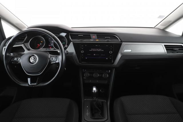 Volkswagen Touran image 6