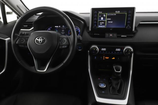 Toyota Rav4 image 8