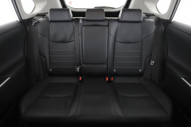 Toyota Rav4 image 2