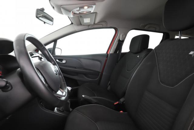 Renault Clio Estate image 9
