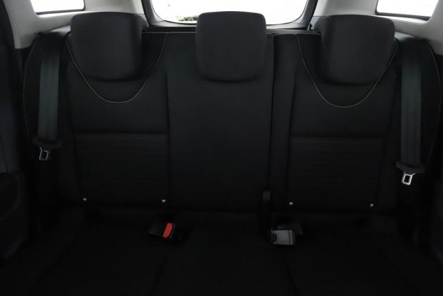 Renault Clio Estate image 2