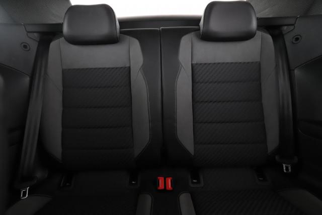 Volkswagen T-Roc image 4