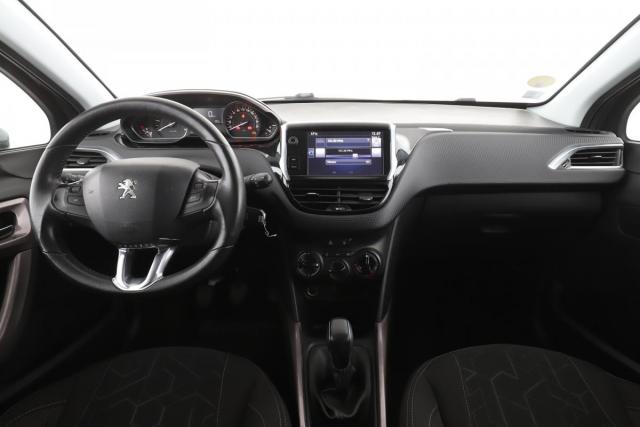 Peugeot 2008 image 7