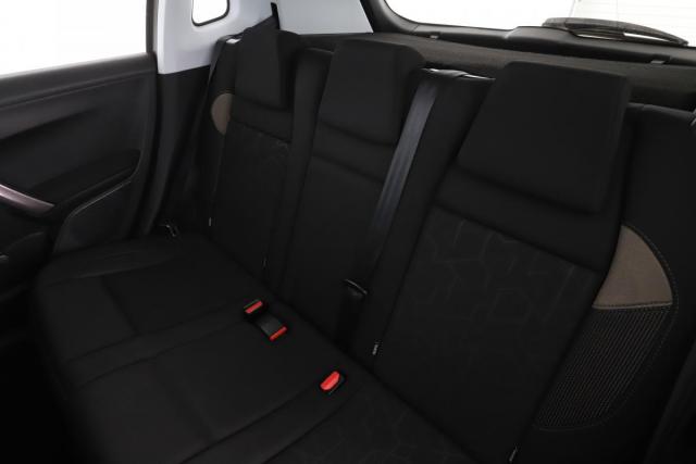 Peugeot 2008 image 8