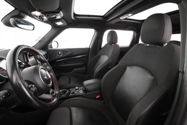 Mini Clubman image 9