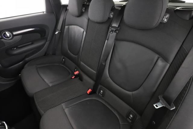 Mini Clubman image 7
