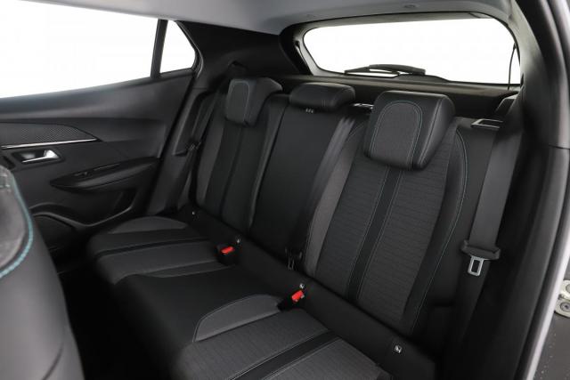 Peugeot 2008 image 5