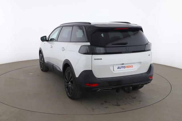 Peugeot 5008 image 1