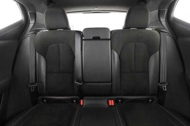 Volvo Xc40 image 9