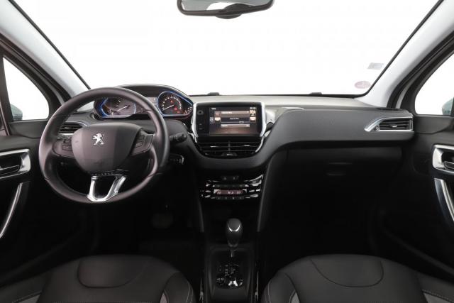Peugeot 2008 image 9
