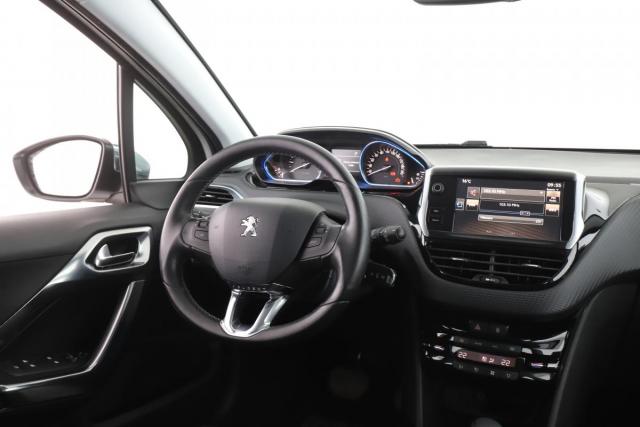 Peugeot 2008 image 5