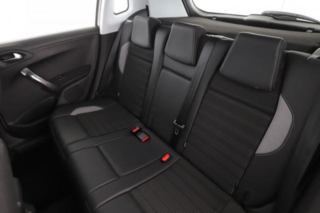 Peugeot 2008 image 6