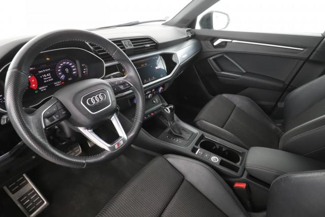 Audi Q3 image 1