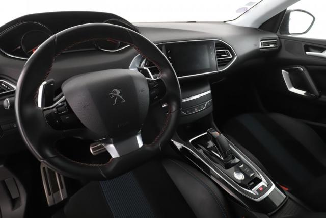Peugeot 308 image 8