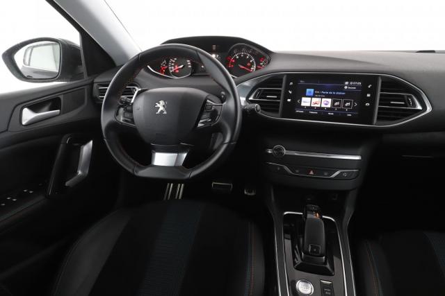 Peugeot 308 image 2
