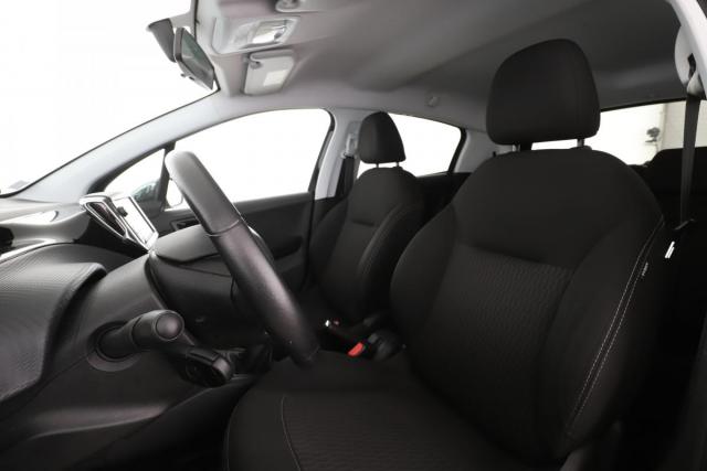 Peugeot 208 image 3