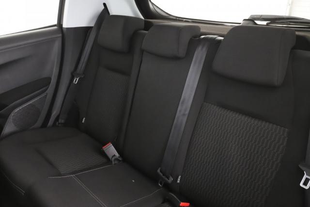 Peugeot 208 image 2