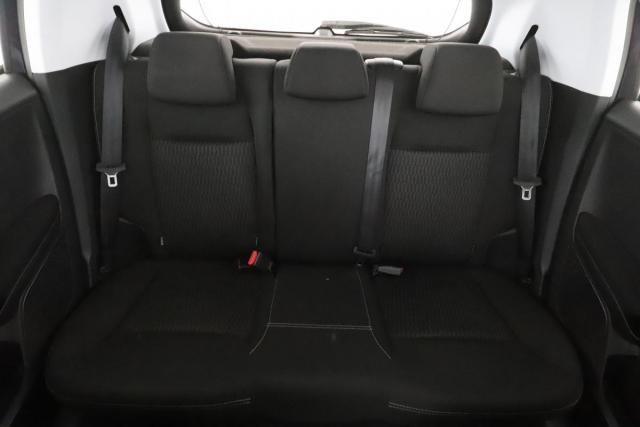Peugeot 208 image 4