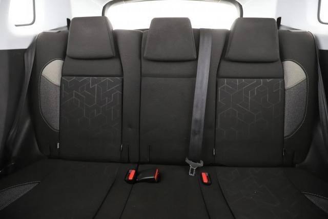 Peugeot 2008 image 9