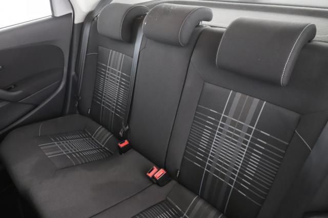 Volkswagen Polo image 8