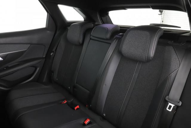 Peugeot 3008 image 7