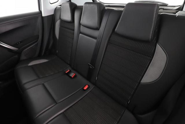 Peugeot 2008 image 9