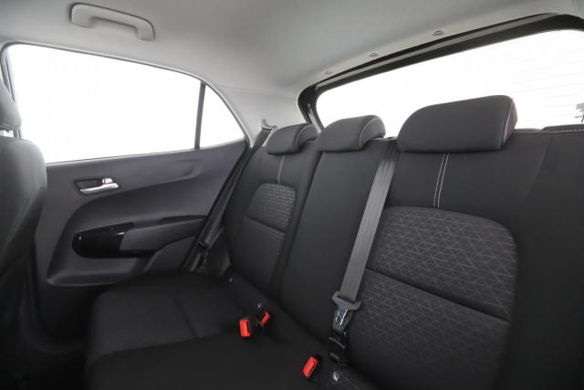 Kia Picanto image 7