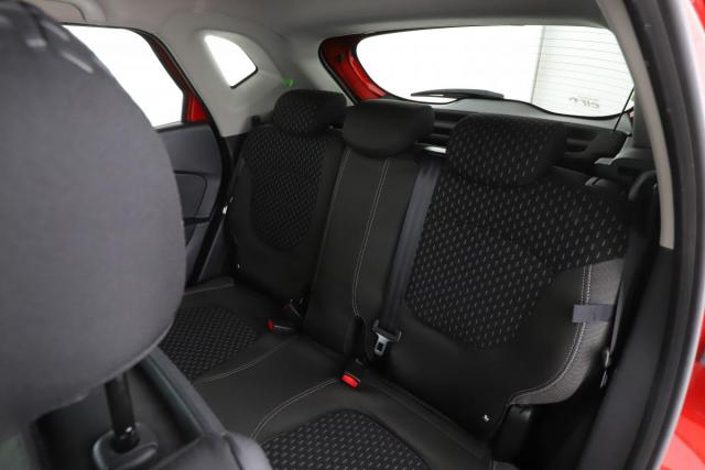 Renault Captur image 2