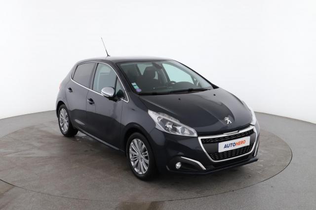 Peugeot 208 image 1
