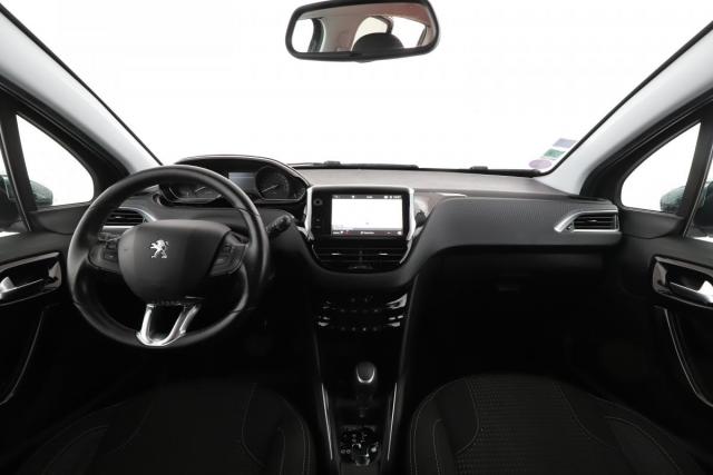 Peugeot 208 image 5