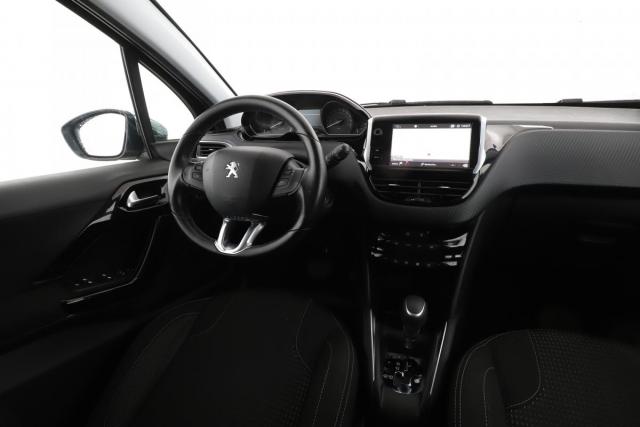 Peugeot 208 image 2