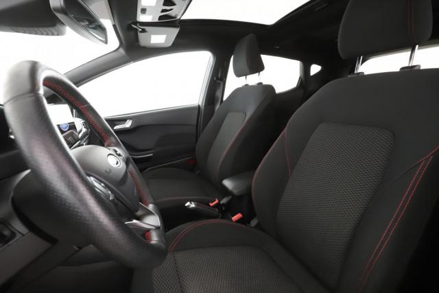 Ford Fiesta image 6