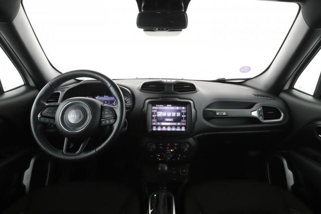 Jeep Renegade image 8