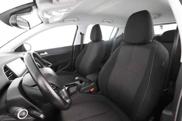 Peugeot 308 image 6