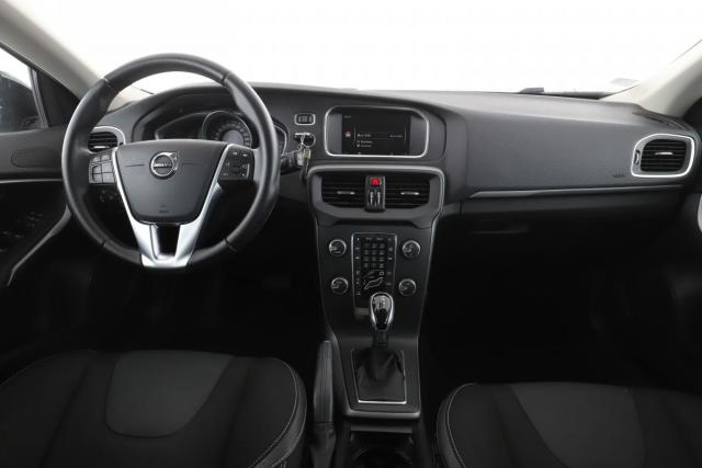 Volvo V40 image 6