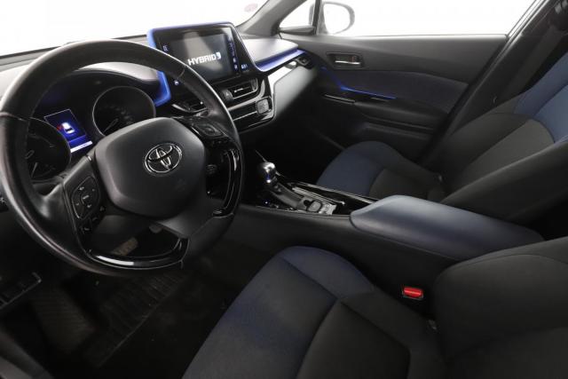 Toyota C-Hr image 1