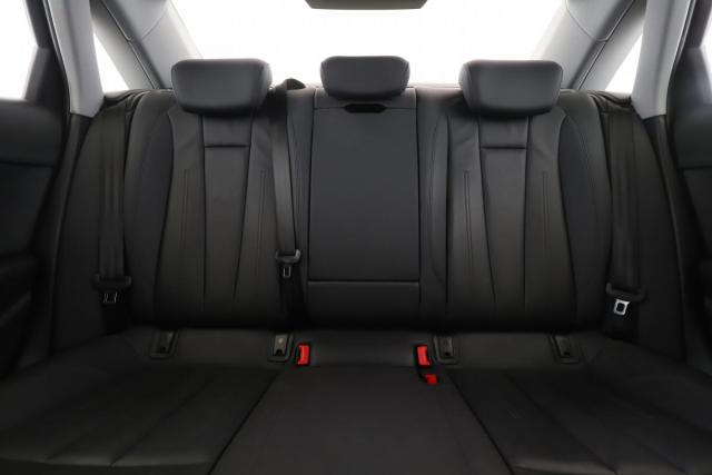 Audi A4 image 2