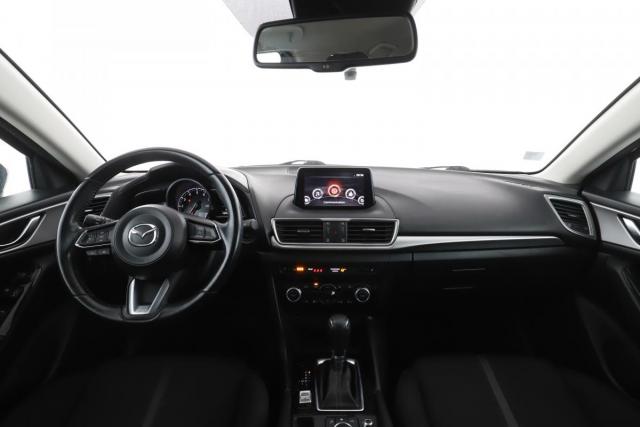 Mazda 3 image 2