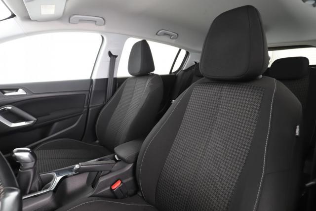 Peugeot 308 image 7