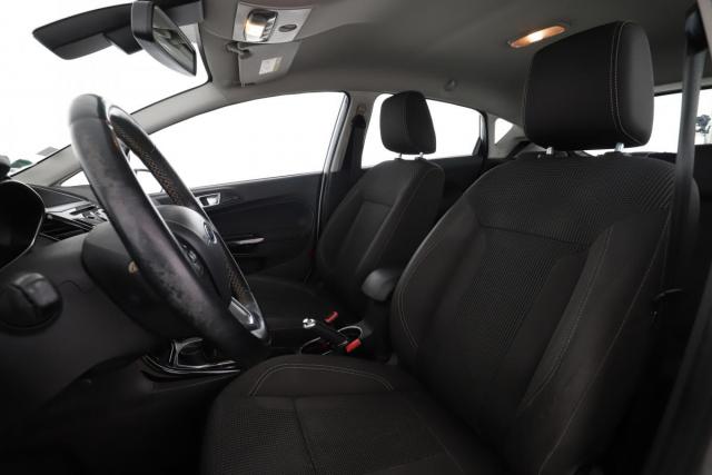 Ford Fiesta image 5