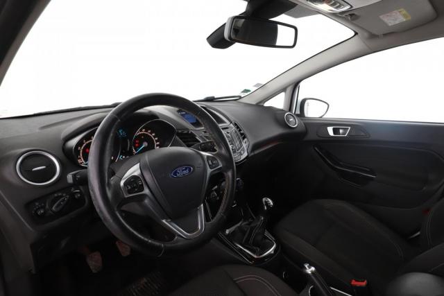 Ford Fiesta image 3
