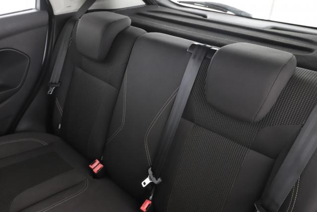 Ford Fiesta image 4