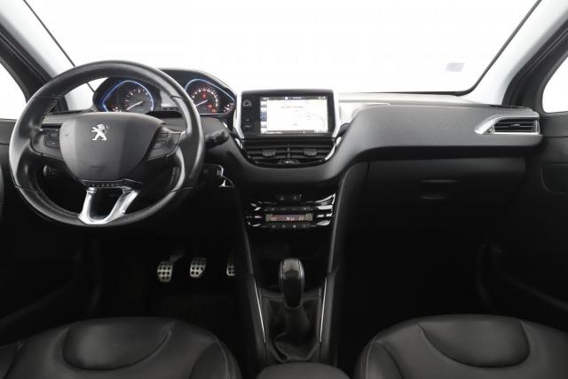 Peugeot 208 image 3