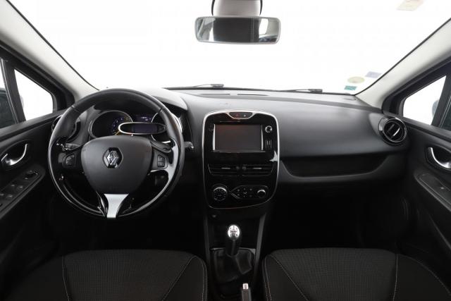 Renault Clio Estate image 5