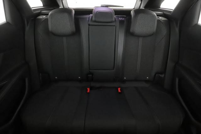 Peugeot 3008 image 2