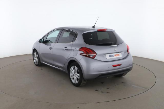 Peugeot 208 image 7