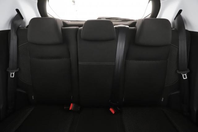 Peugeot 208 image 5